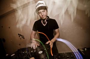 1003253_10101246053416028_1690264636_n